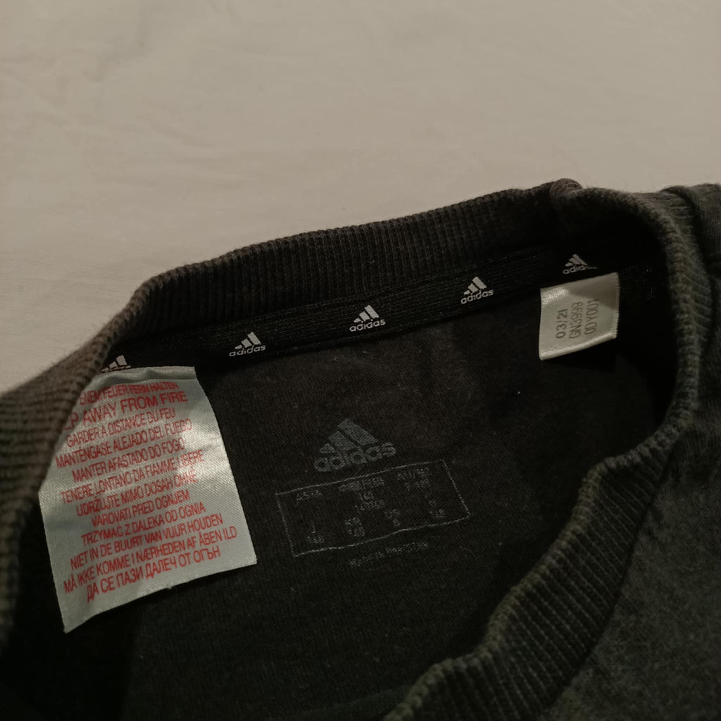 ADIDAS tee size 9-10y boys black short sleeve