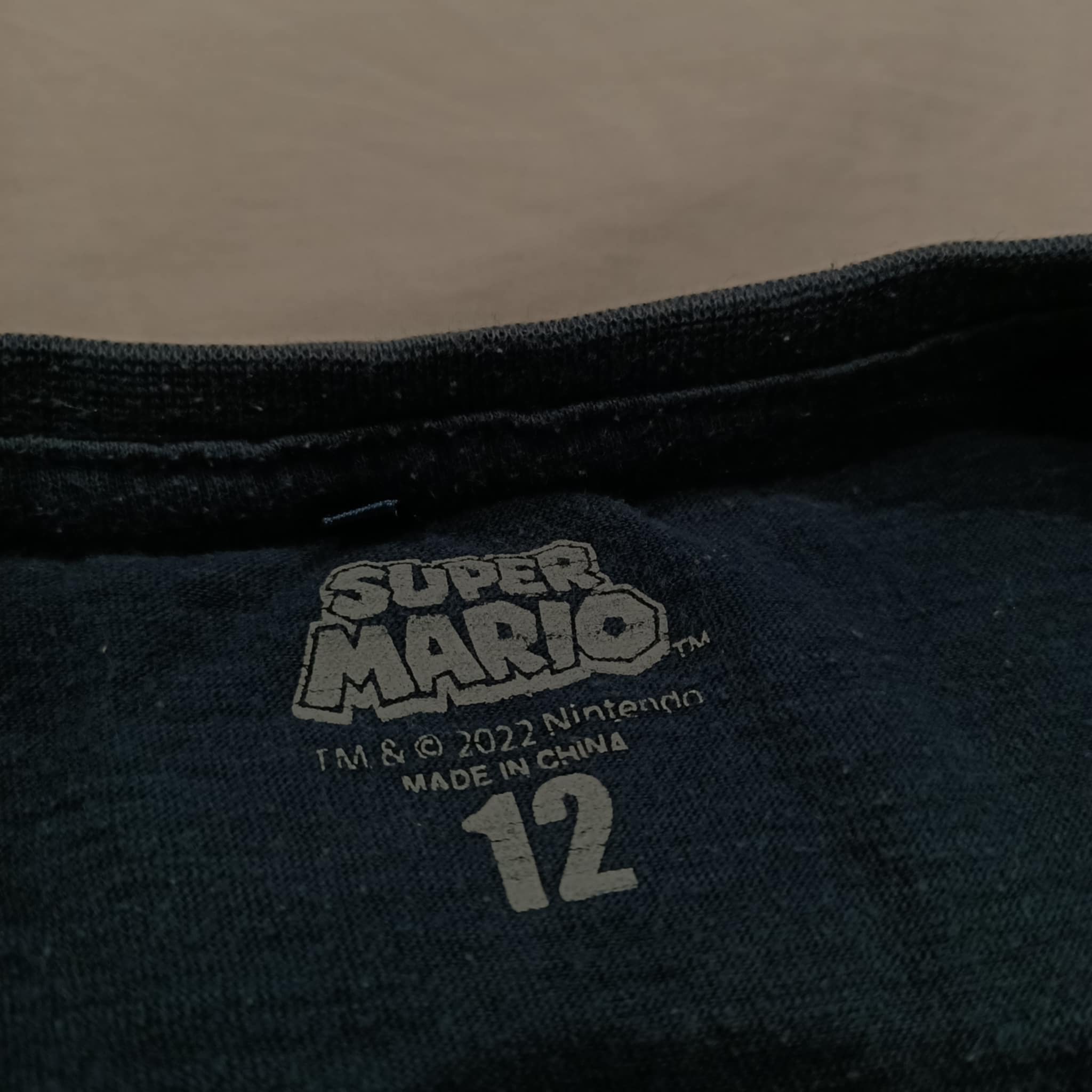 SUPER MARIO tee size 12 boys short sleeve