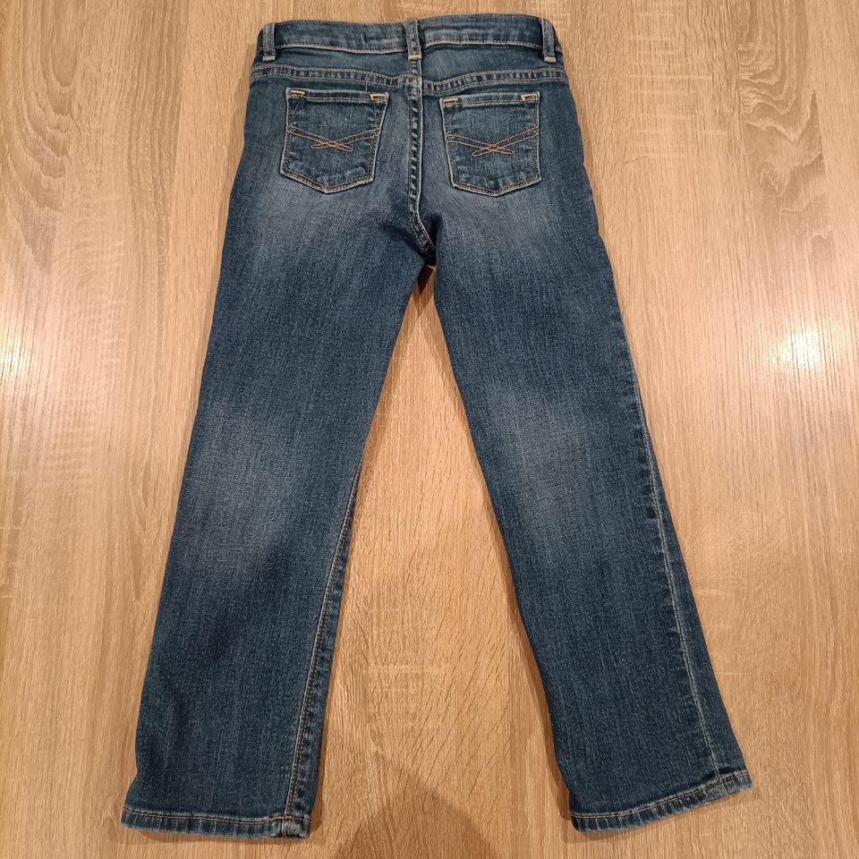 GAP jeans size 5yrs girl (playdate straight)