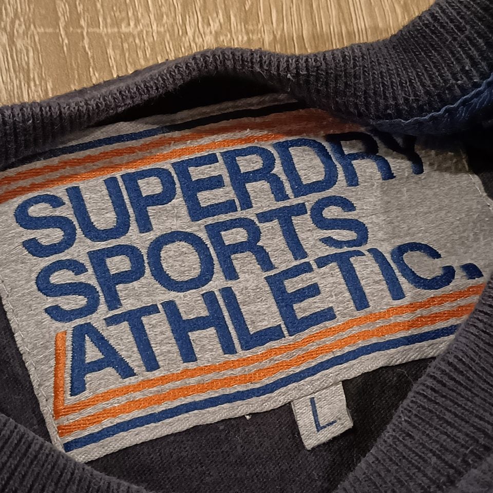 SUPERDRY tee size L men short sleeve International logo