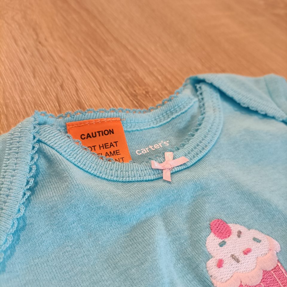 *NEW Carter's baby bodysuit size 9m girls blue short sleeve cupcake BNWT