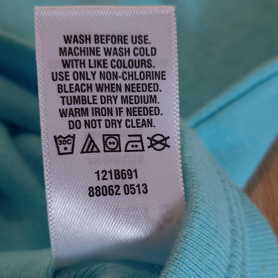 *NEW Carter's baby bodysuit size 9m girls blue short sleeve cupcake BNWT