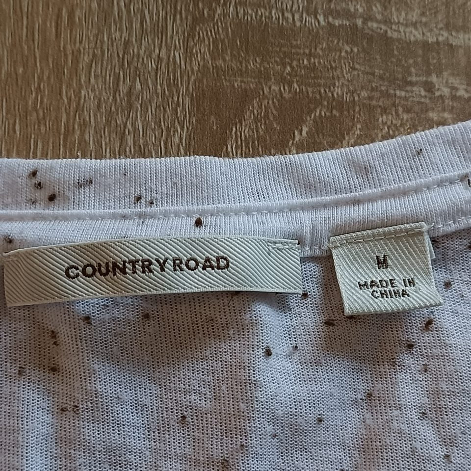 COUNTRY ROAD tee size M women short sleeve