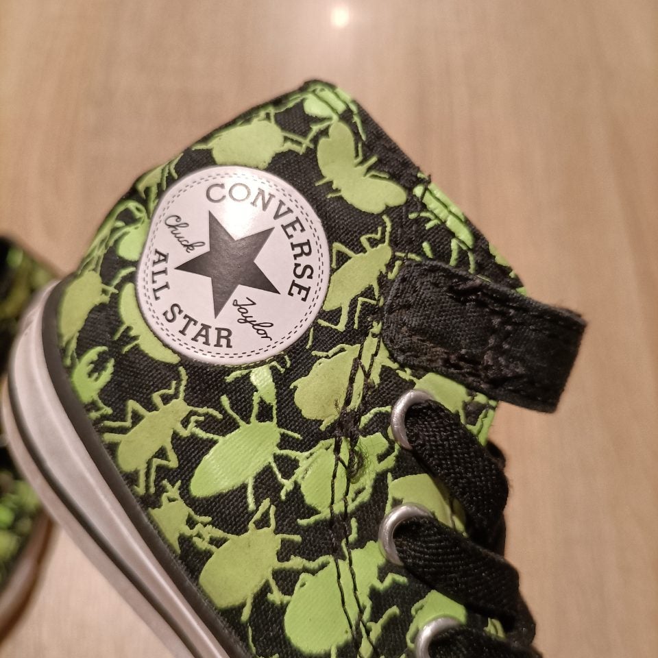 CONVERSE ALL STARS shoes size 6 infant - 13cm (Glow Bug High Top)