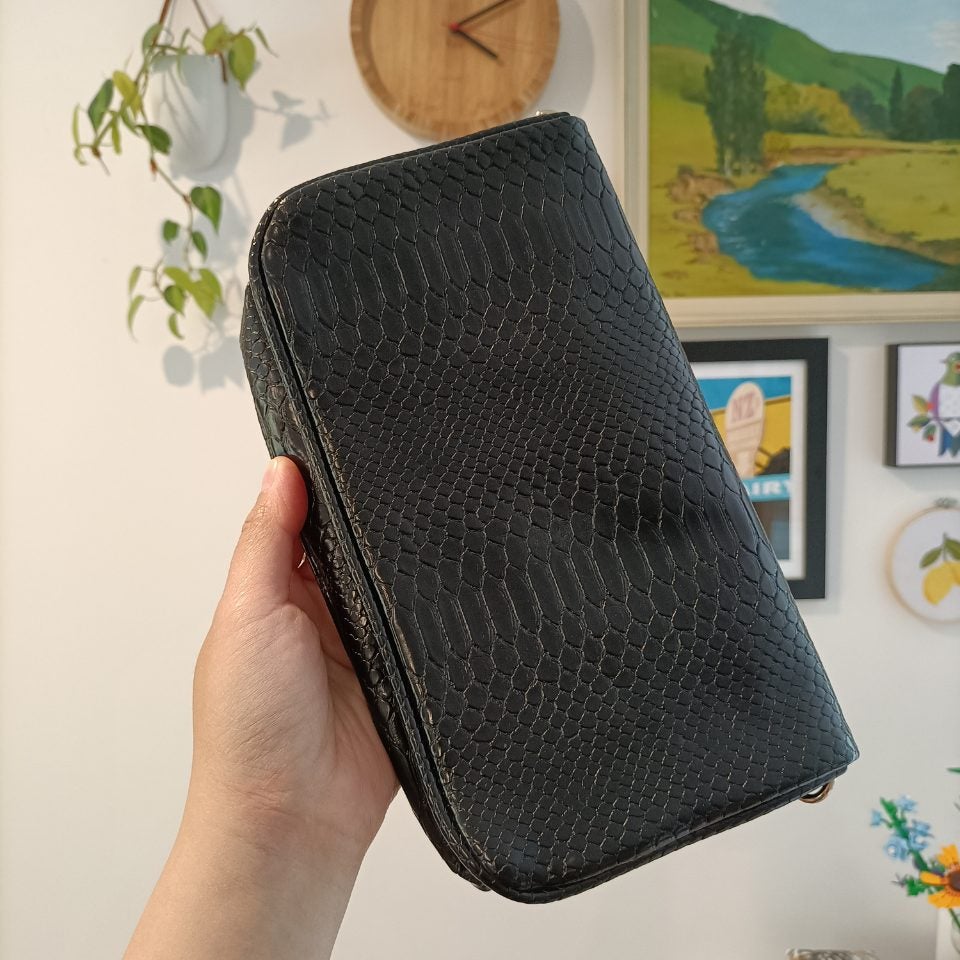 MARCS Amy clutch black bag (15 x 25cm)