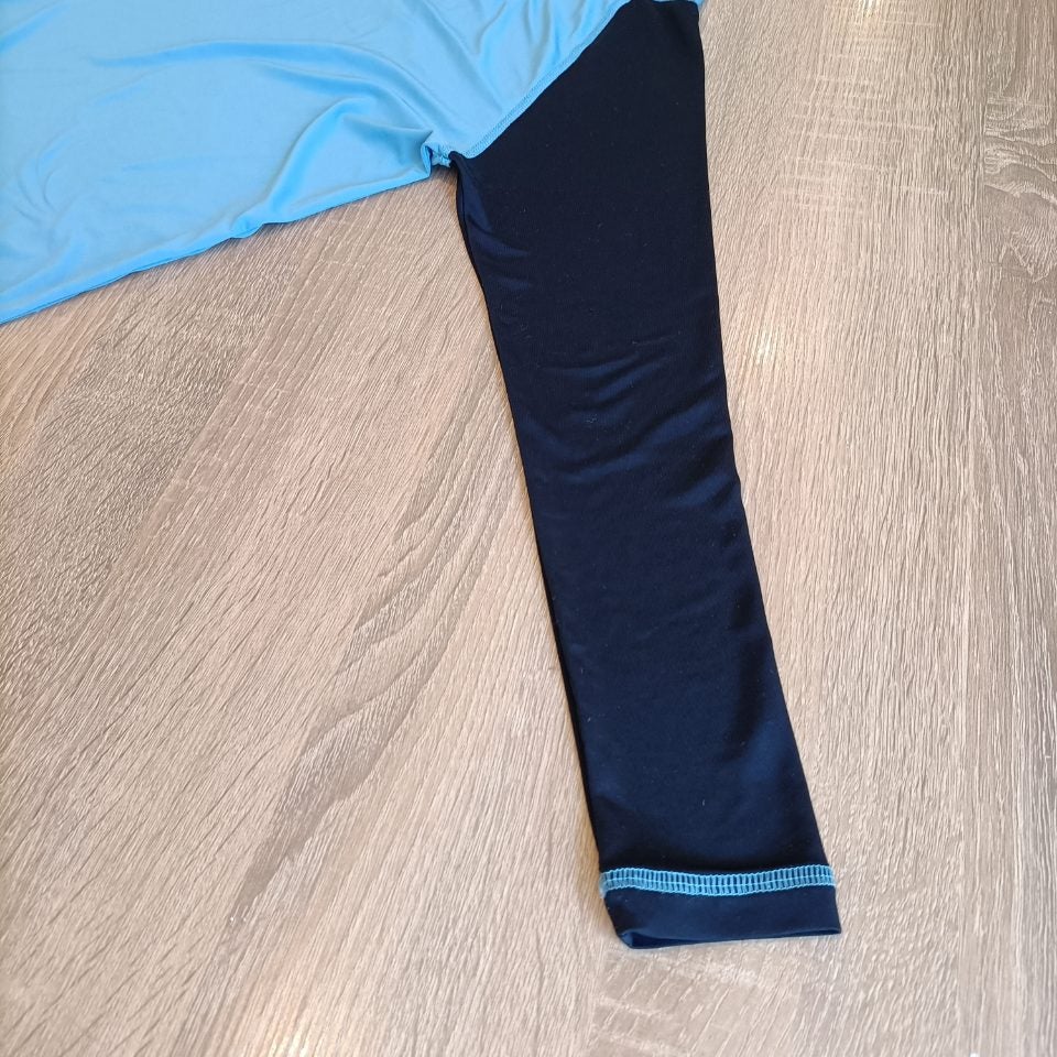 QUIKSILVER swim top size 6 boys long sleeve blue