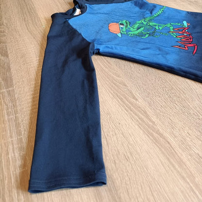 SPEEDO swim top size 6 boys long sleeve