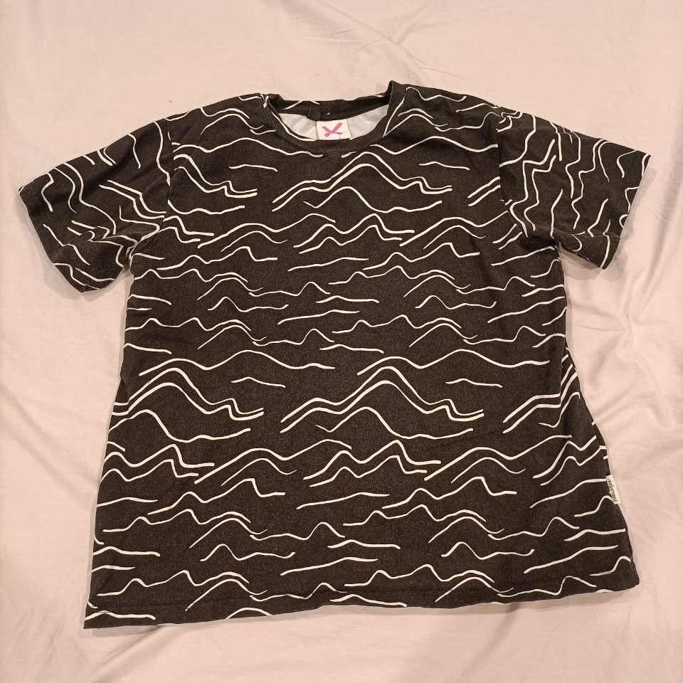 HOMELEE boxy tee size 10 womens short sleeve