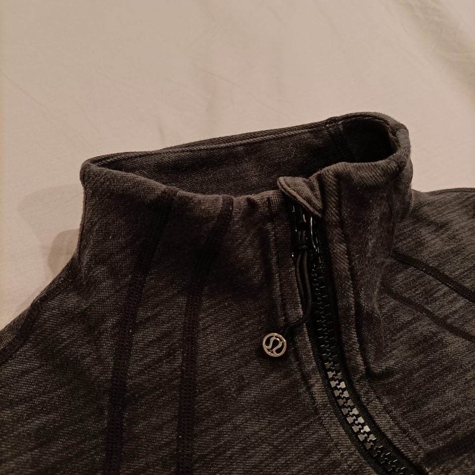 LULULEMON Define Jacket size 12 Lulu (size 16 NZ)