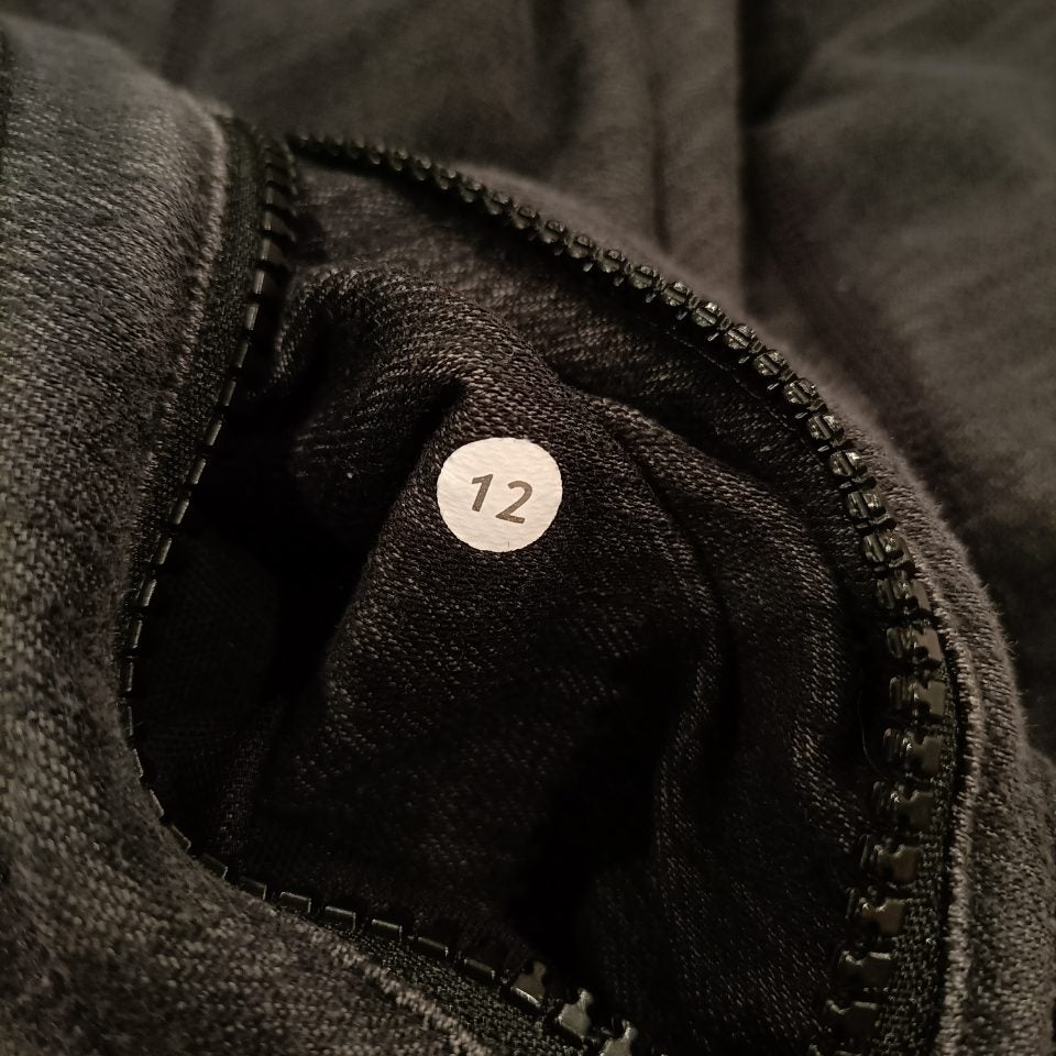 LULULEMON Define Jacket size 12 Lulu Women (size 16 NZ)