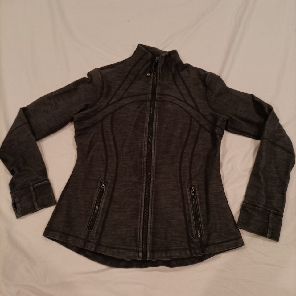 LULULEMON Define Jacket size 12 Lulu (size 16 NZ)