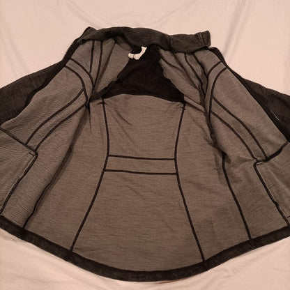 LULULEMON Define Jacket size 12 Lulu (size 16 NZ)