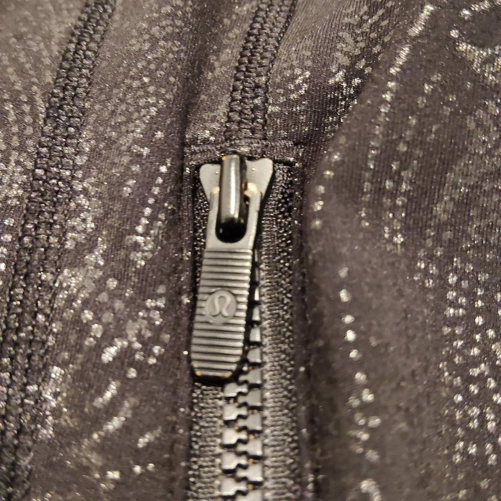 LULULEMON Defined Jacket Shine size 8 Lulu (size 12 NZ)