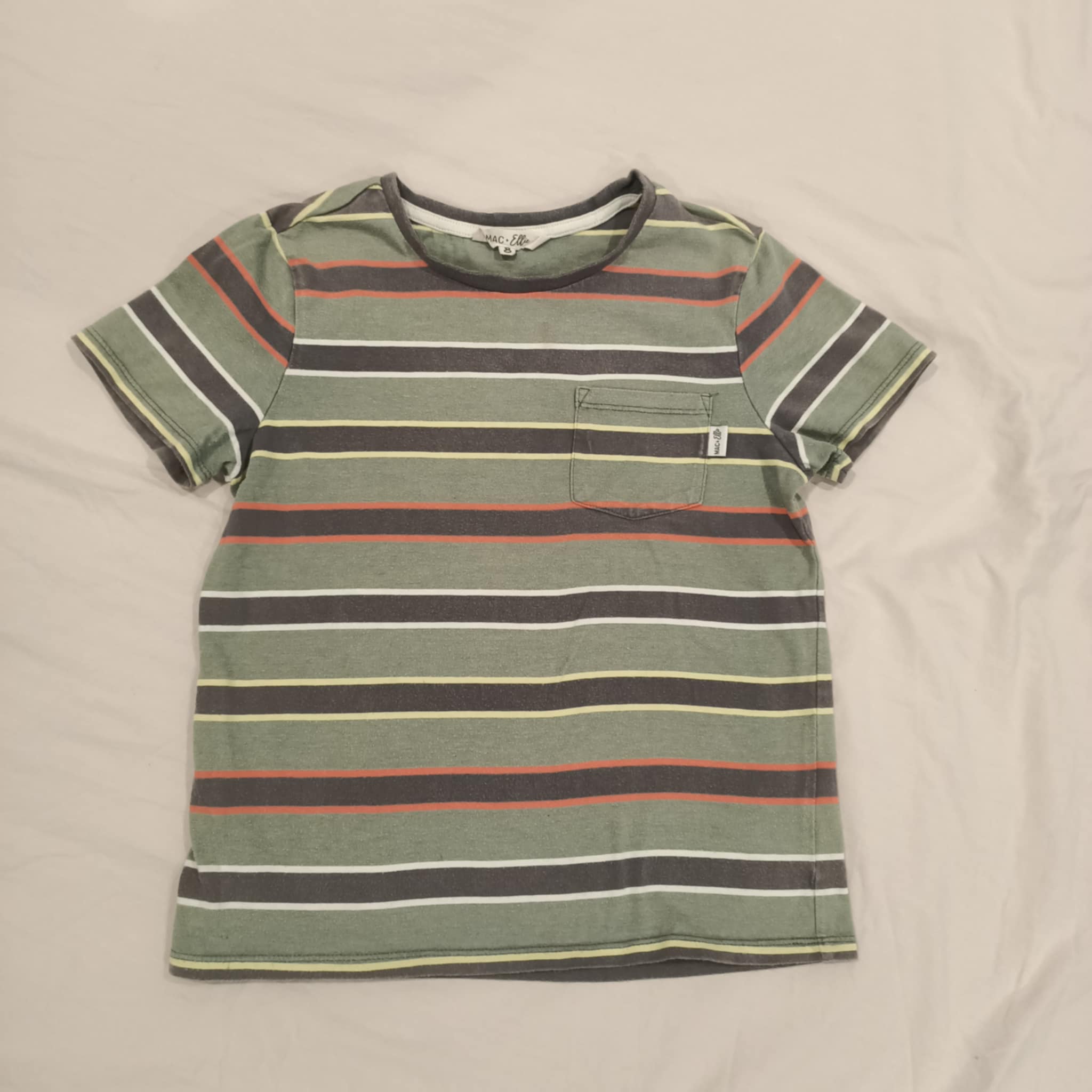 NO ISSUE tee size 8 short sleeve stripes