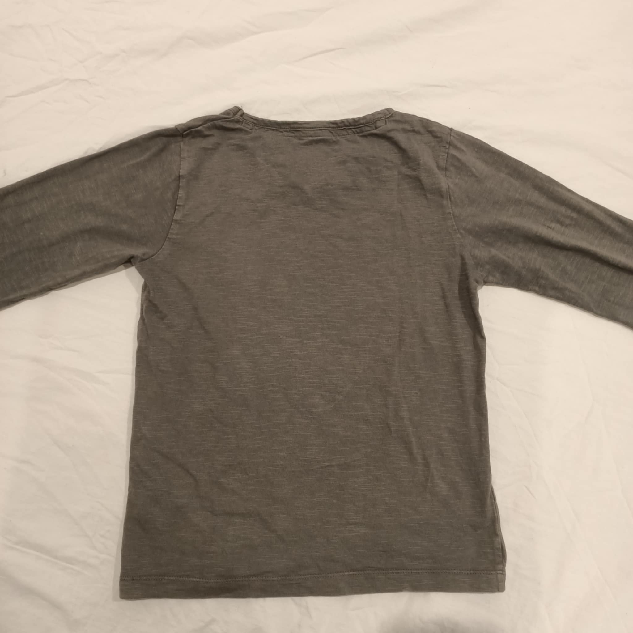 OSHKOSH top size 7-8 boys long sleeve