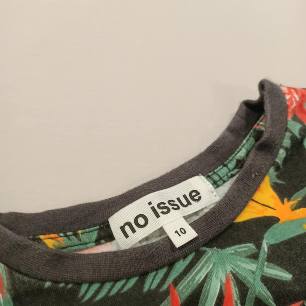 NO ISSUE tee size 10 short sleeve Tropical print
