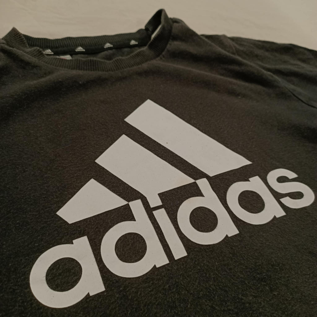ADIDAS tee size 9-10y boys black short sleeve