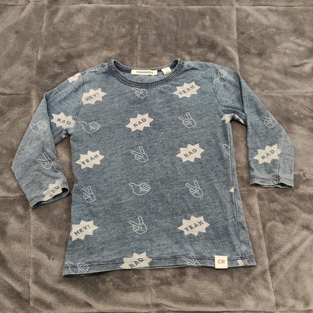 COUNTRY ROAD top size 2 long sleeve RAD