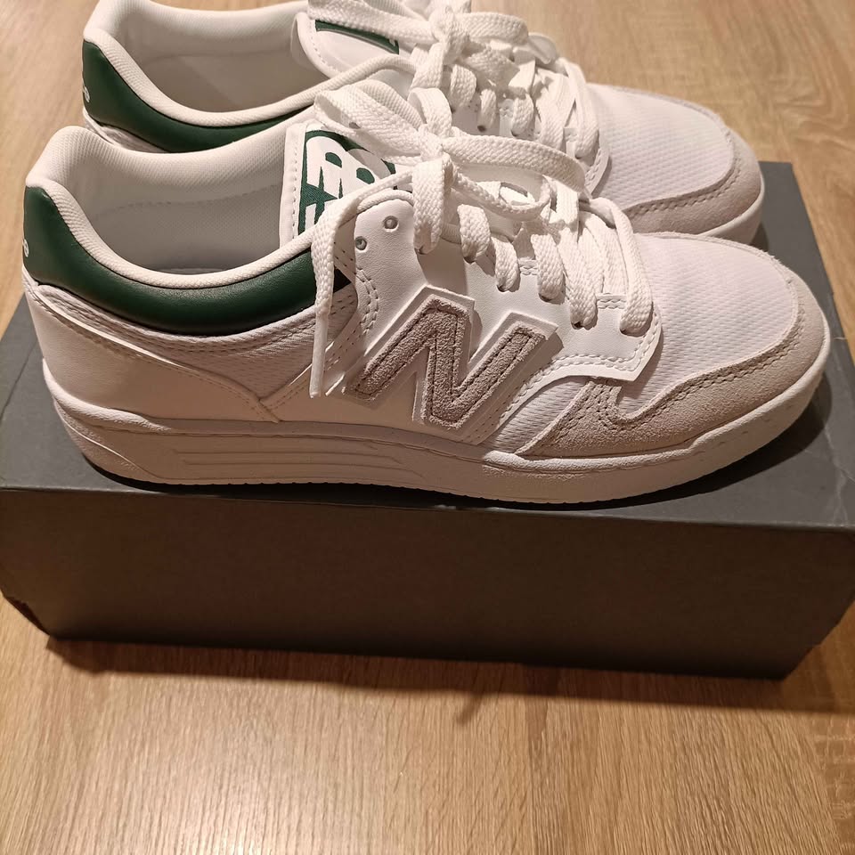 *NEW NEW BALANCE 480 sneakers size 6 Men or 7.5 Women - BNWT