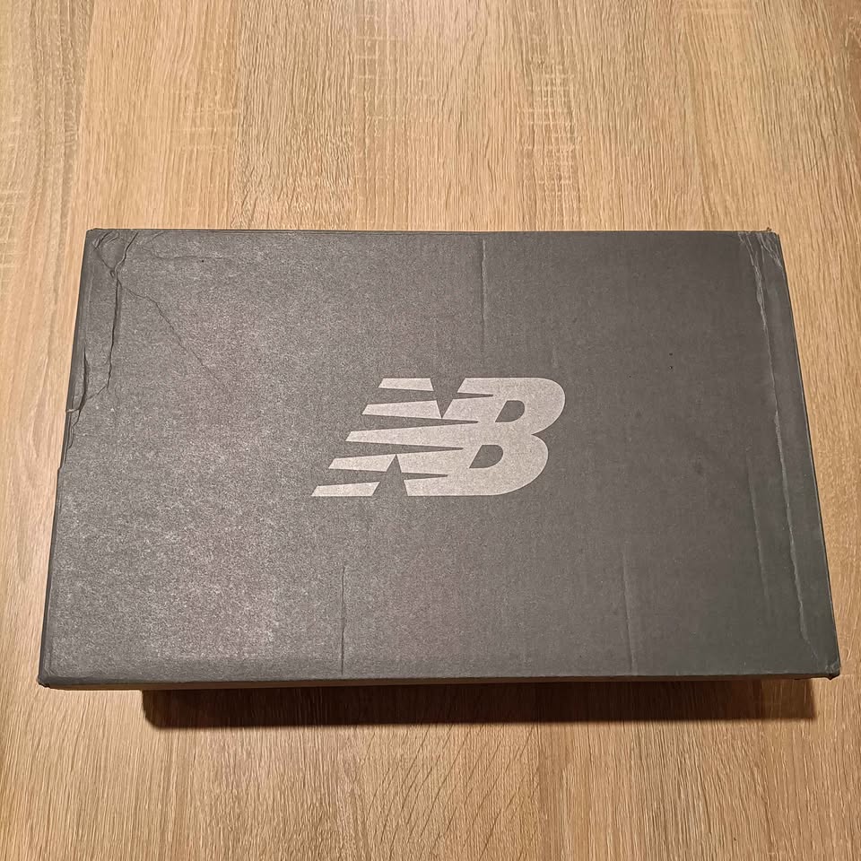 *NEW NEW BALANCE 480 sneakers size 6 Men or 7.5 Women - BNWT