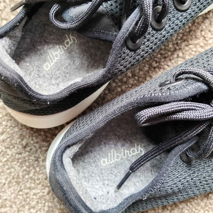 ALL BIRDS black sneakers size 9 Women