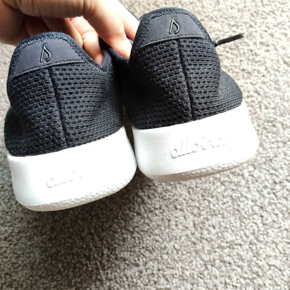 ALL BIRDS black sneakers size 9 Women