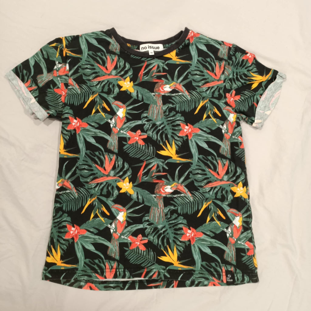 NO ISSUE tee size 10 short sleeve Tropical print