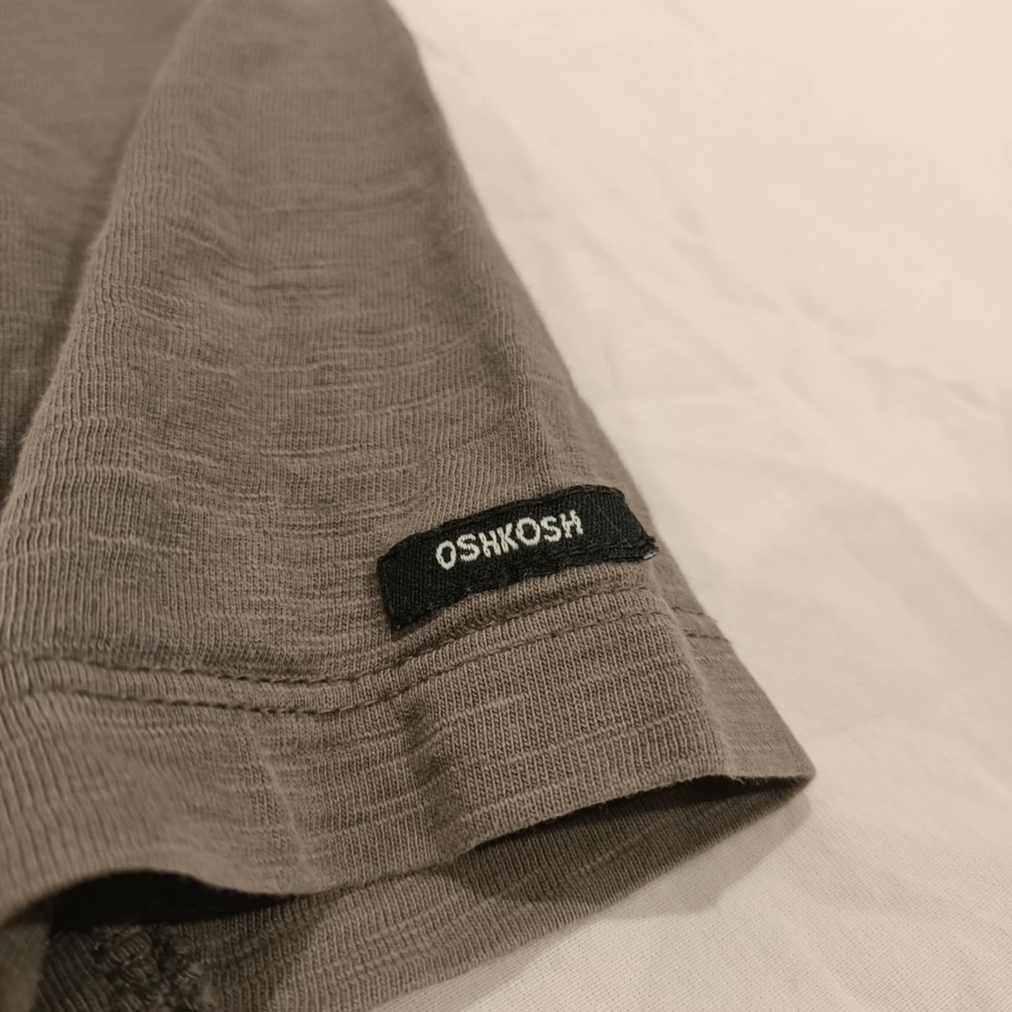 OSHKOSH top size 7-8 boys long sleeve