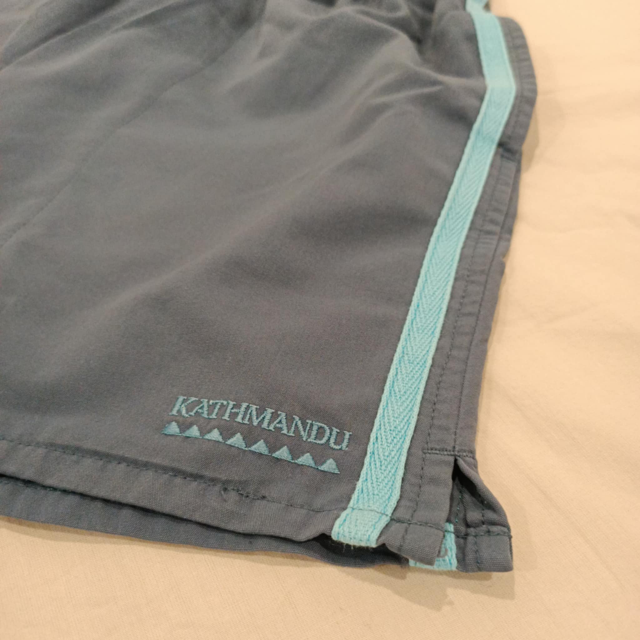 KATHMANDU shorts size 12 boys blue