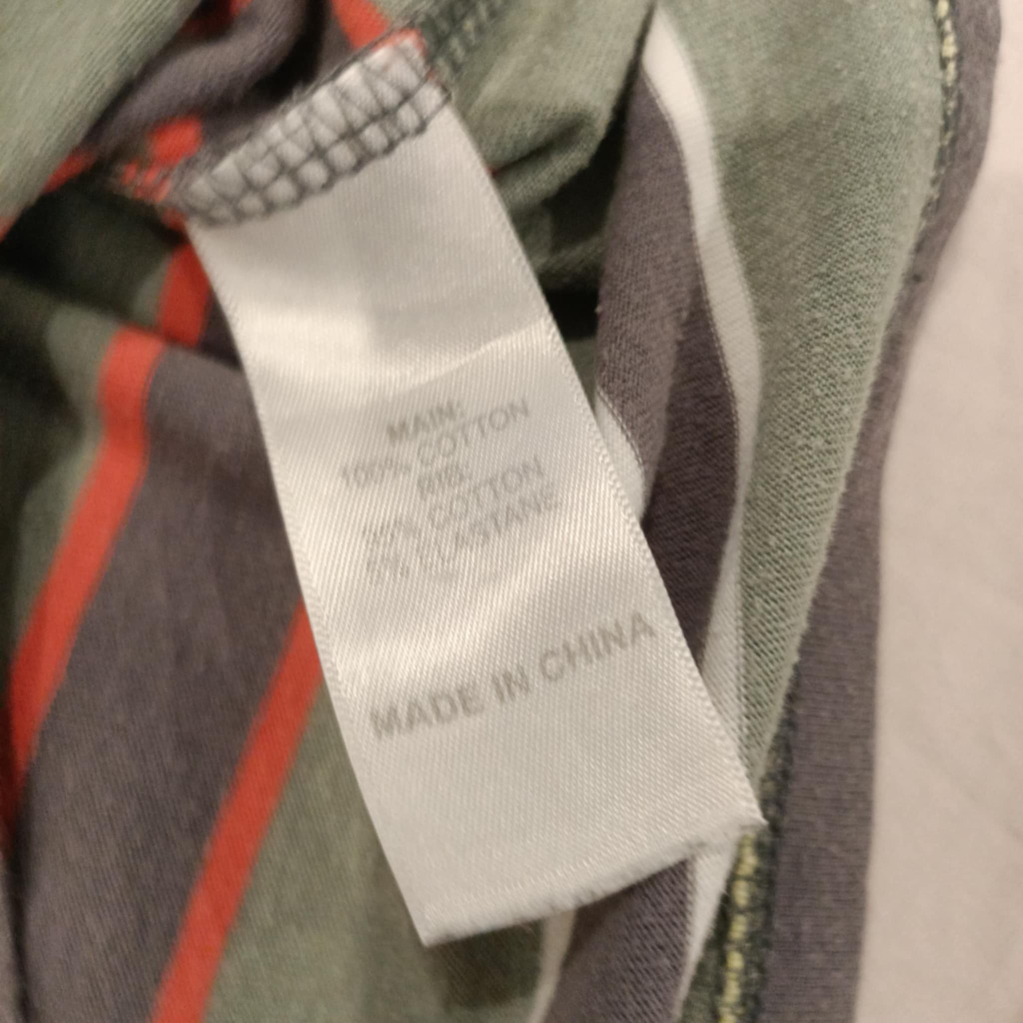 NO ISSUE tee size 8 short sleeve stripes
