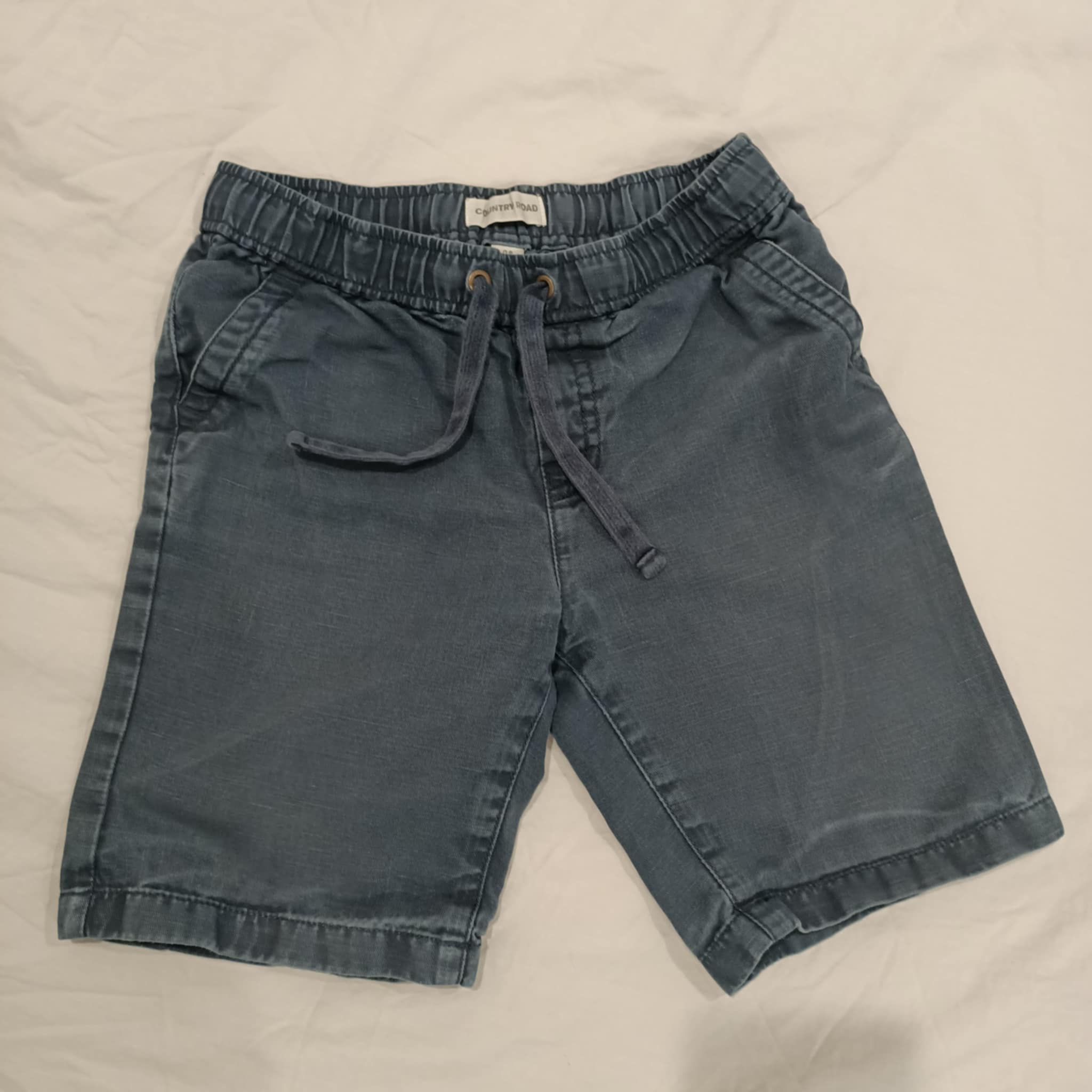 COUNTRY ROAD shorts size 8 boys