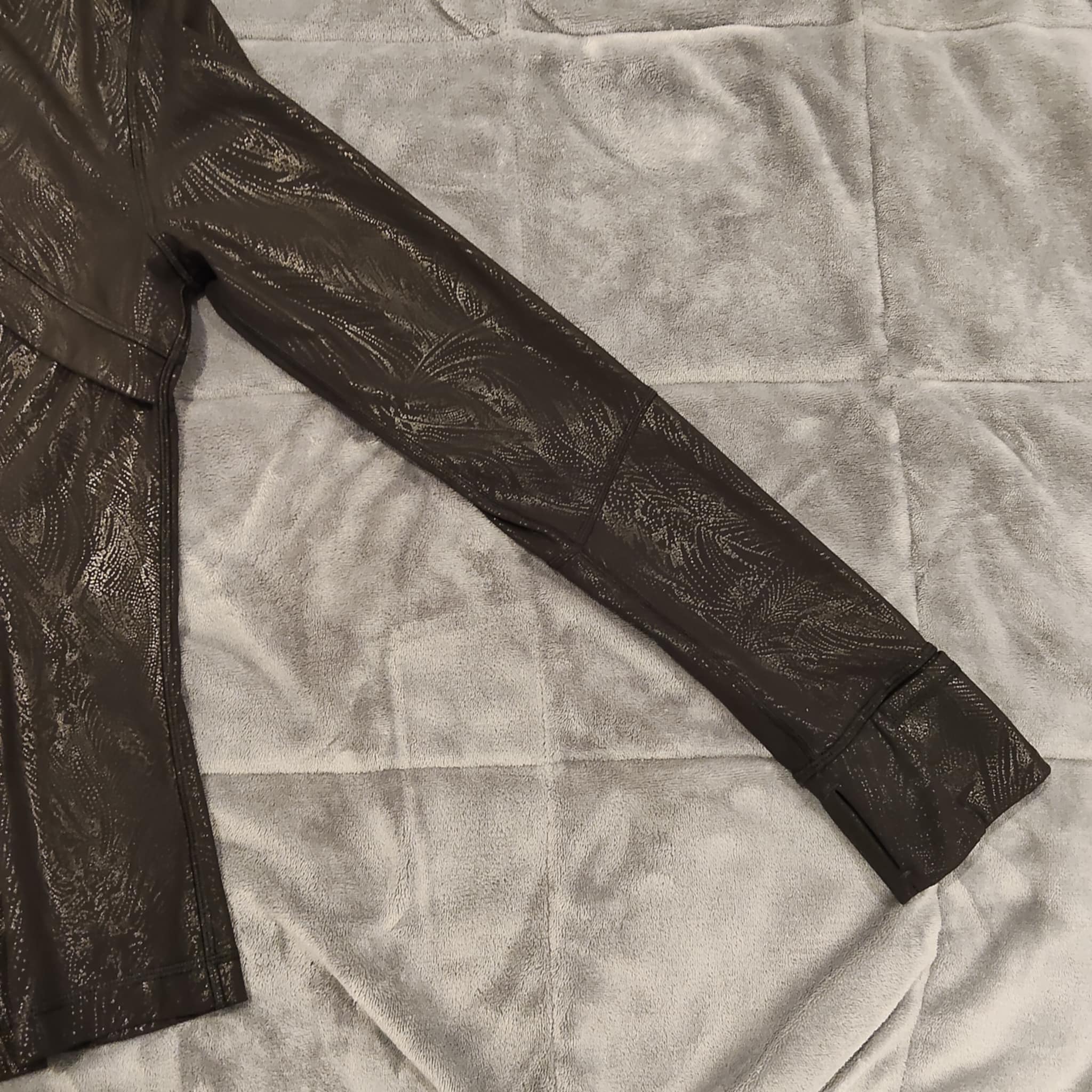 LULULEMON Defined Jacket Shine size 8 Lulu (size 12 NZ)