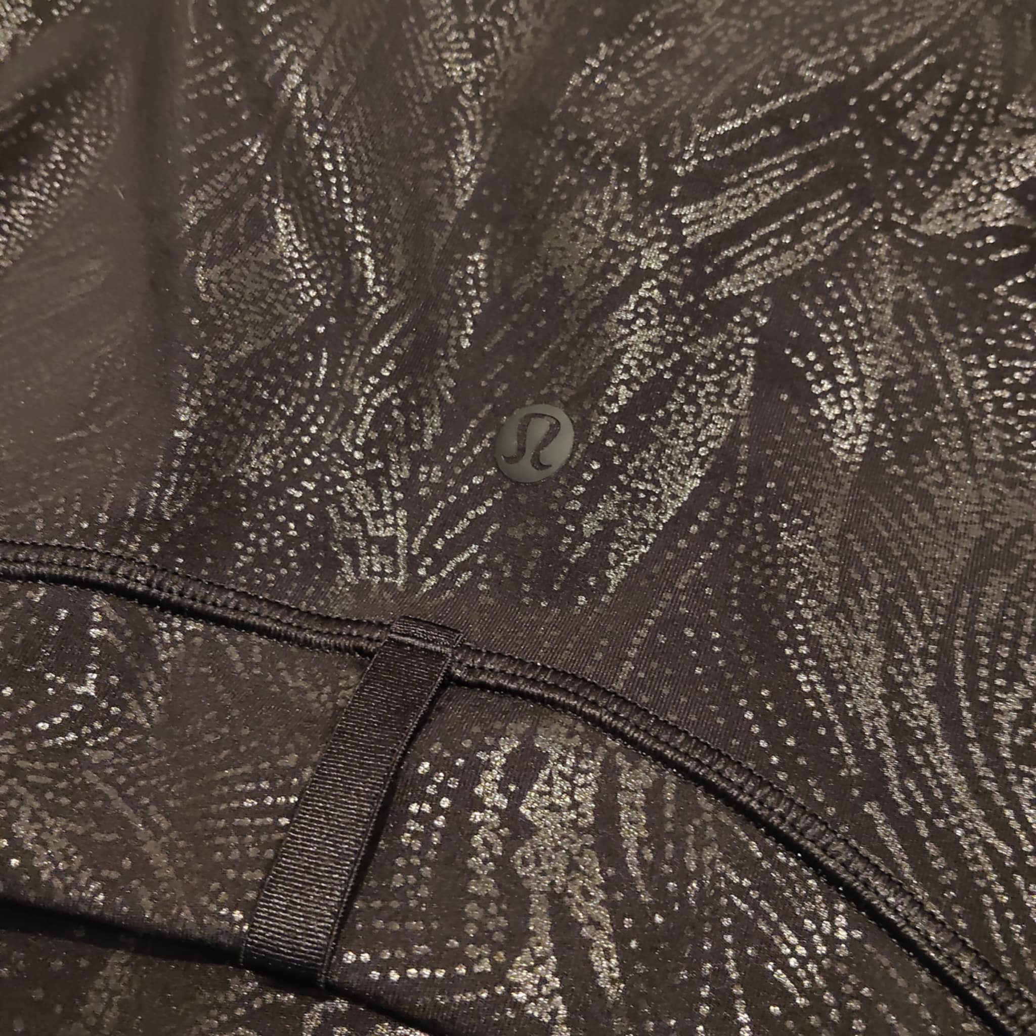 LULULEMON Defined Jacket Shine size 8 Lulu (size 12 NZ)