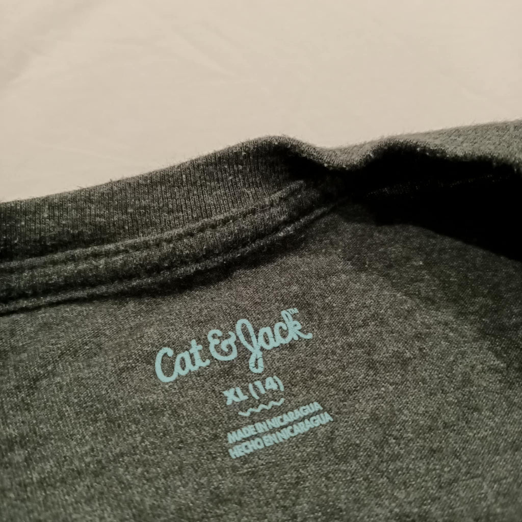 CAT & JACK tee size 14 boys short sleeve Shark