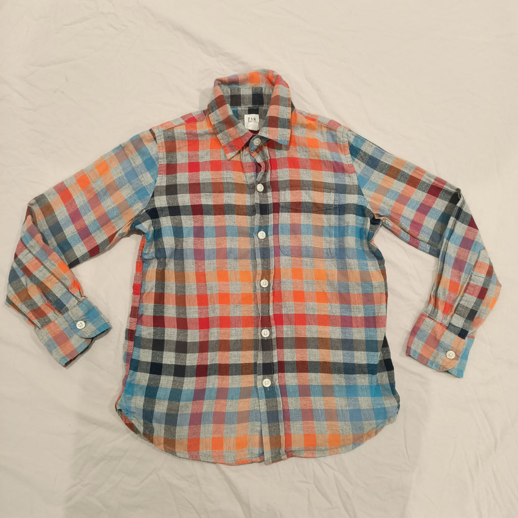 GAP shirt size 6-7y boys long sleeve