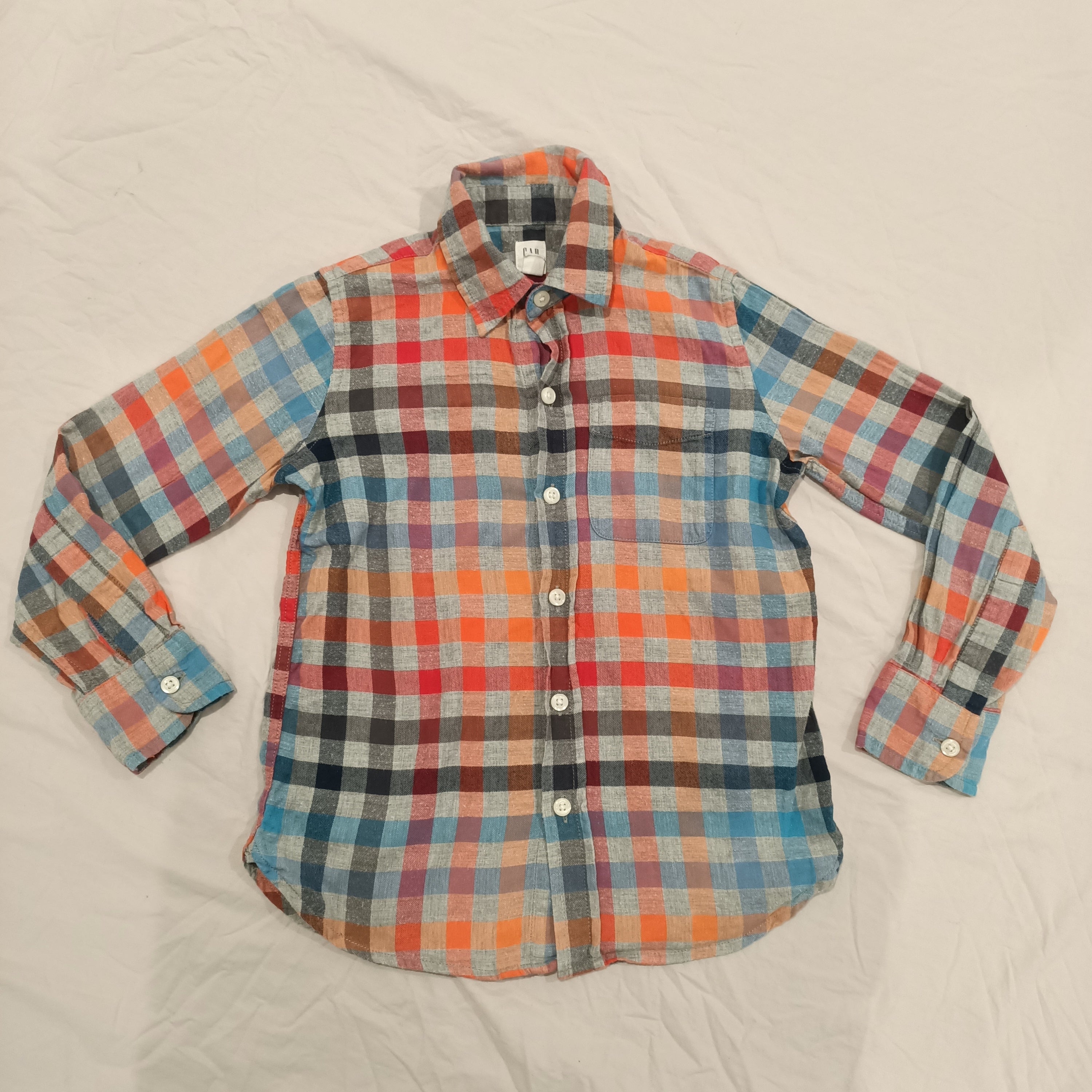 GAP shirt size 6-7y boys long sleeve