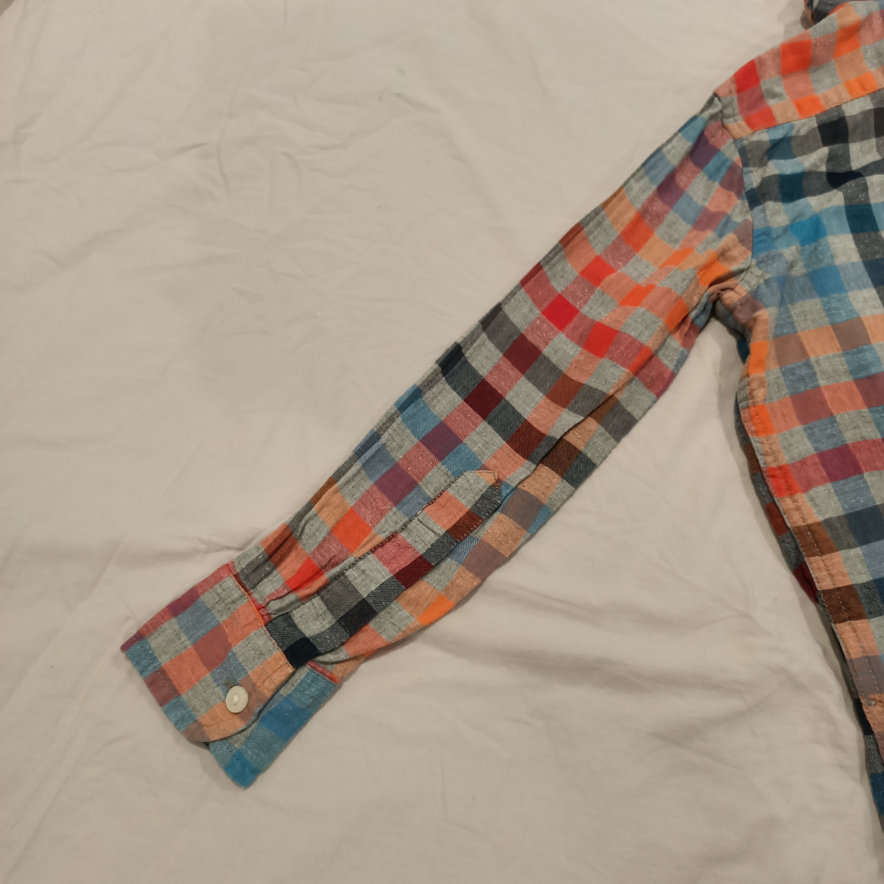 GAP shirt size 6-7y boys long sleeve