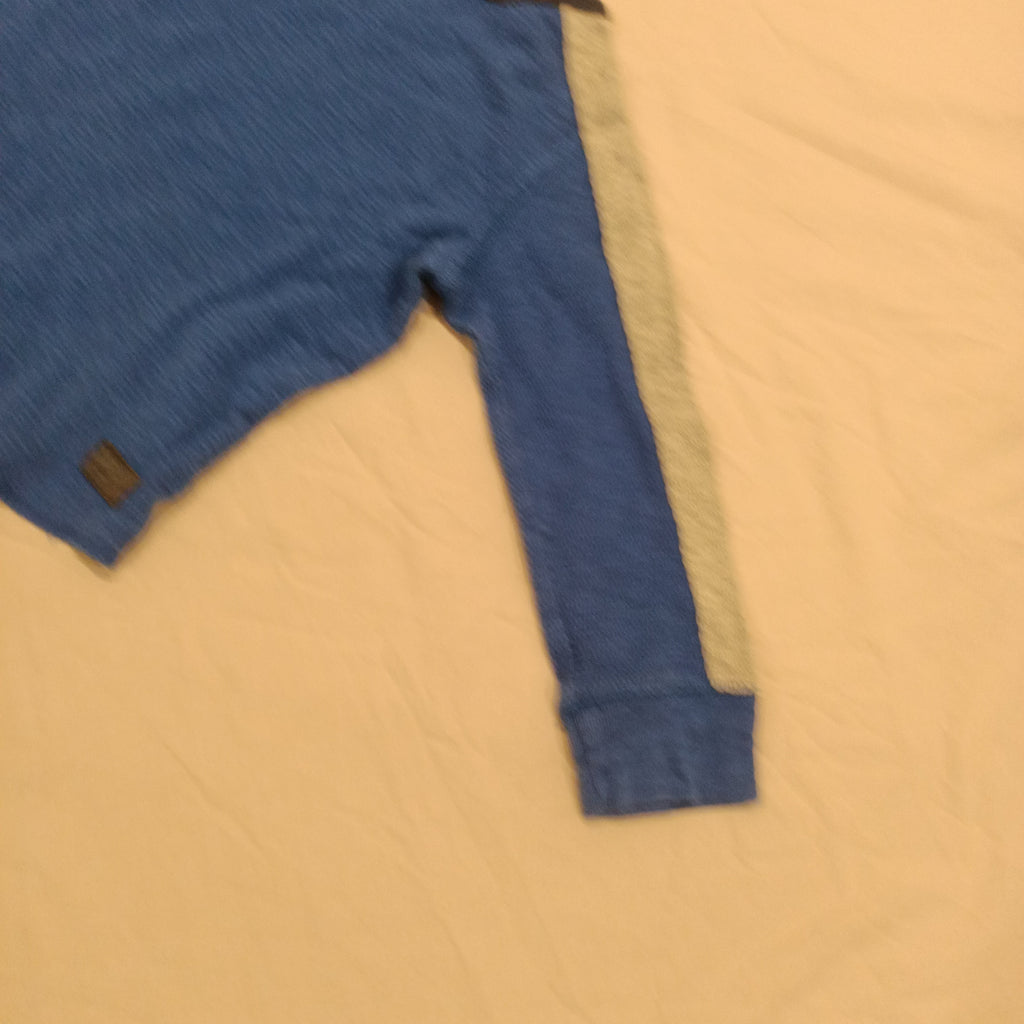 GAP top size 3 boys blue long sleeve