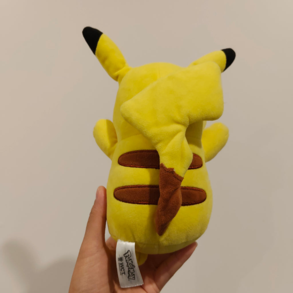 POKEMON Pikachu plush 20cm