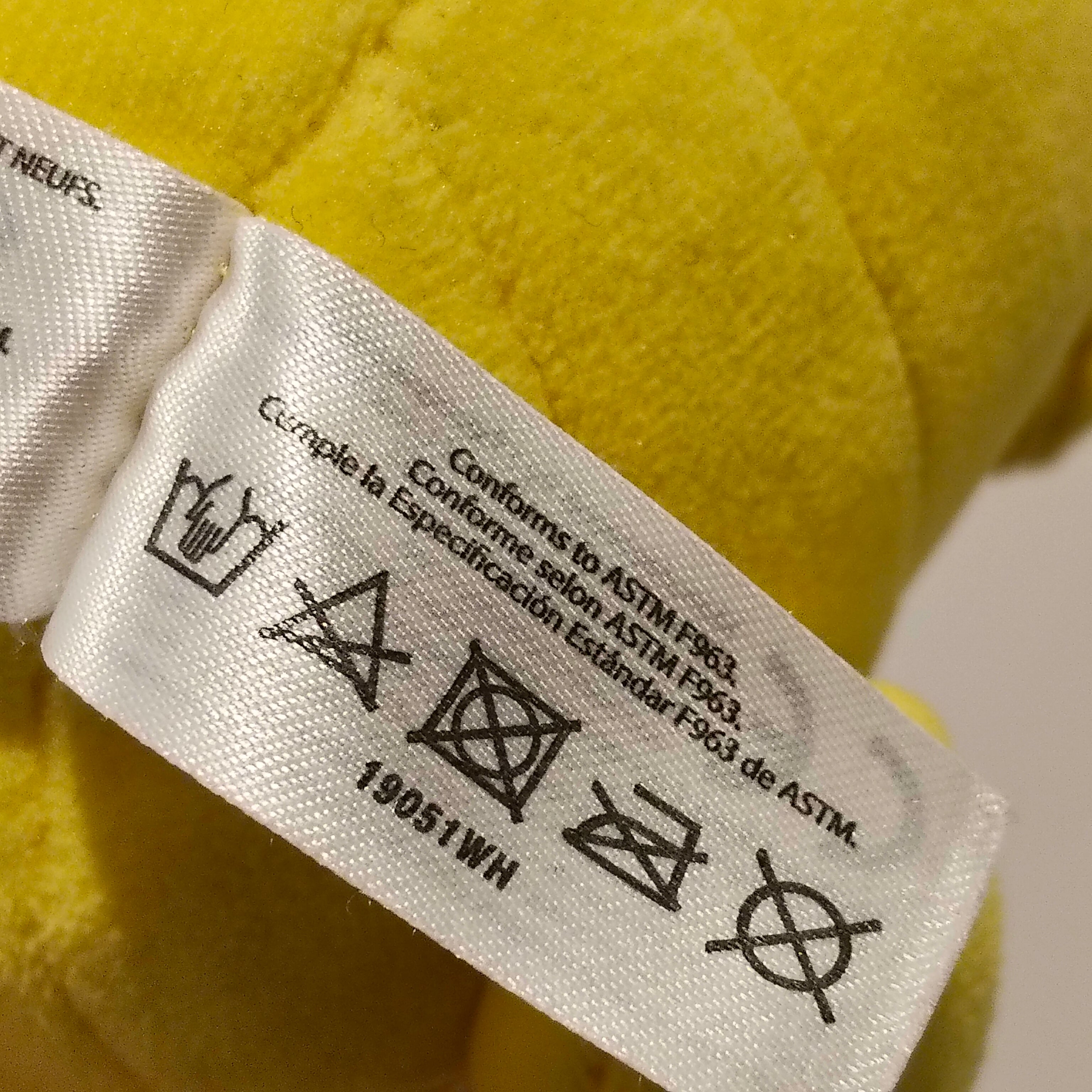 POKEMON Pikachu plush 20cm