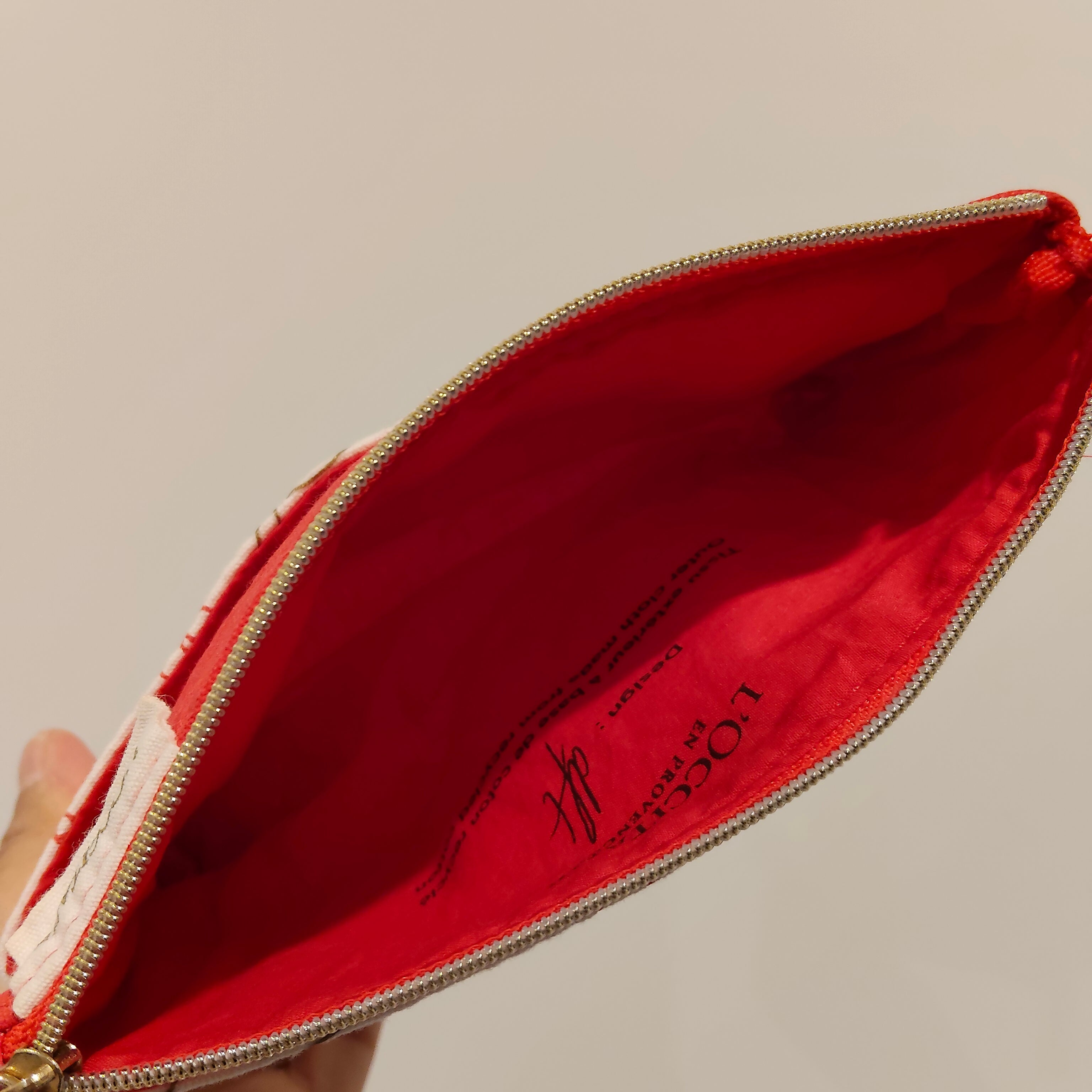 L'OCCITANE makeup pouch/bag