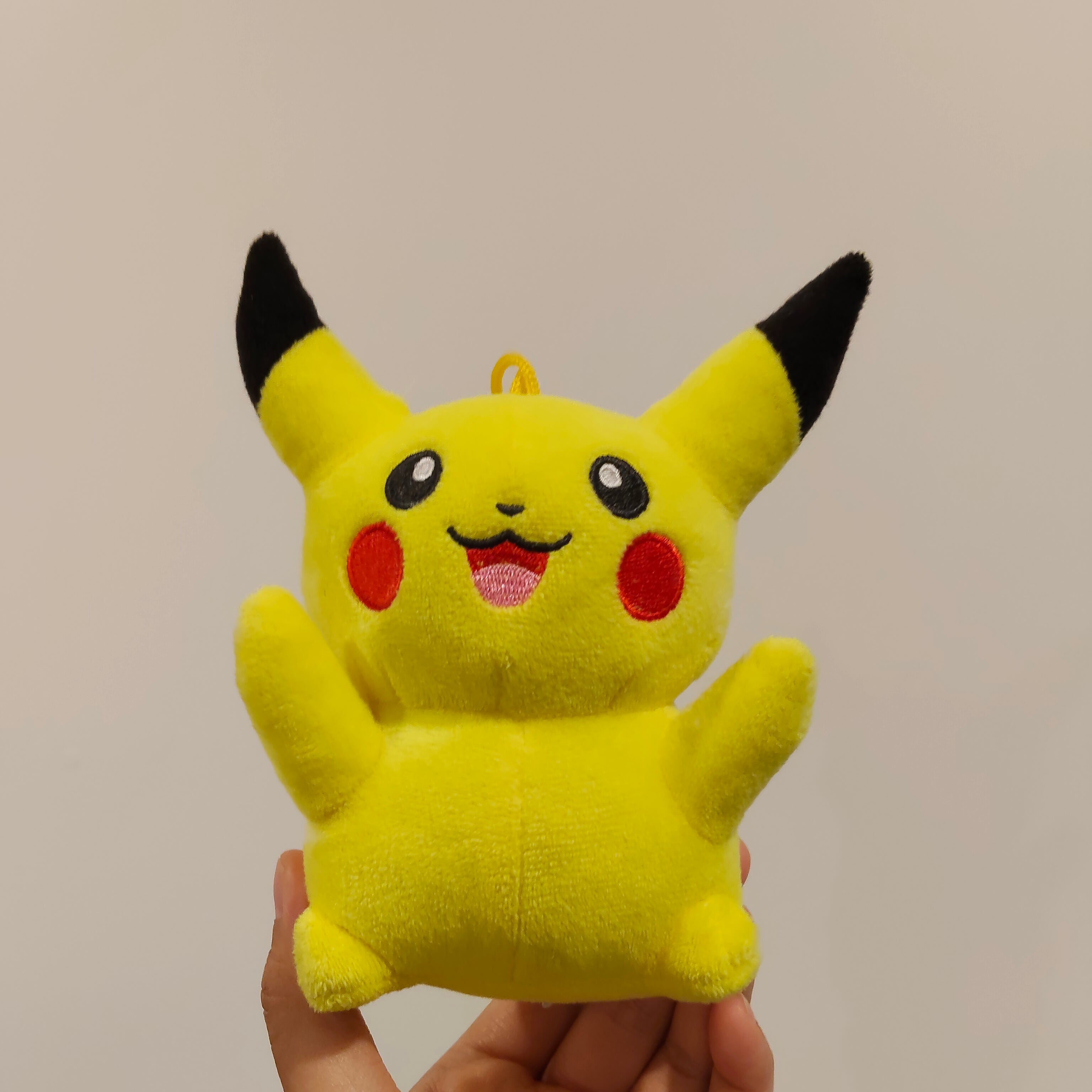 POKEMON Pikachu plush 10cm small