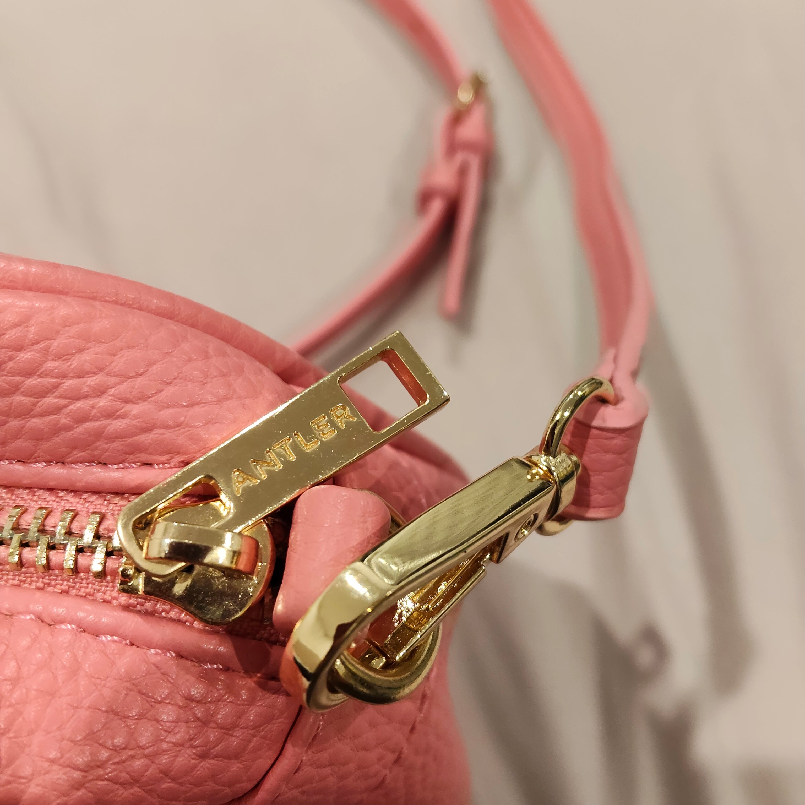 ANTLER shoulder bag pink