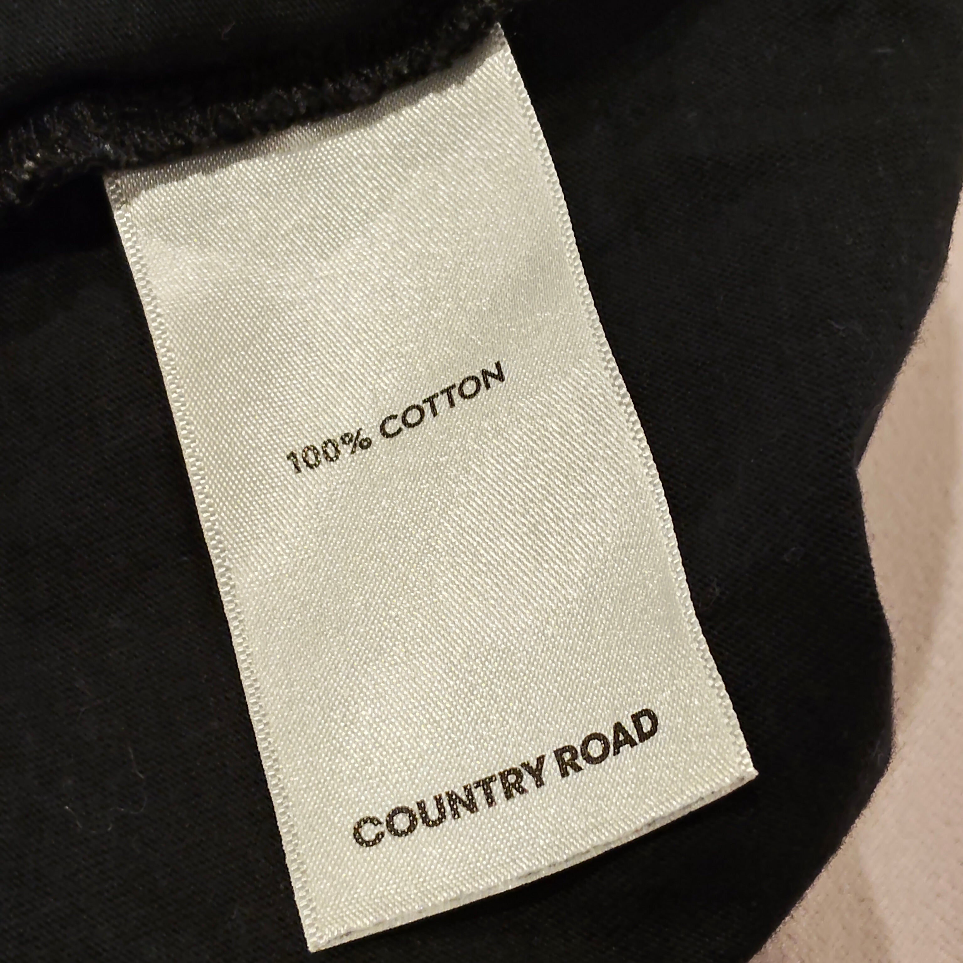 COUNTRY ROAD top size 2 girls black short sleeve