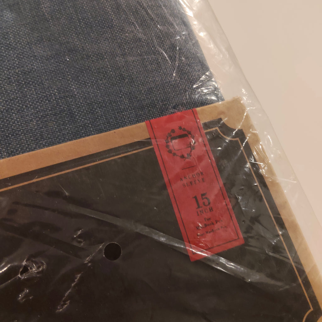 *NEW HERSCHEL laptop/tablet bag BNWT