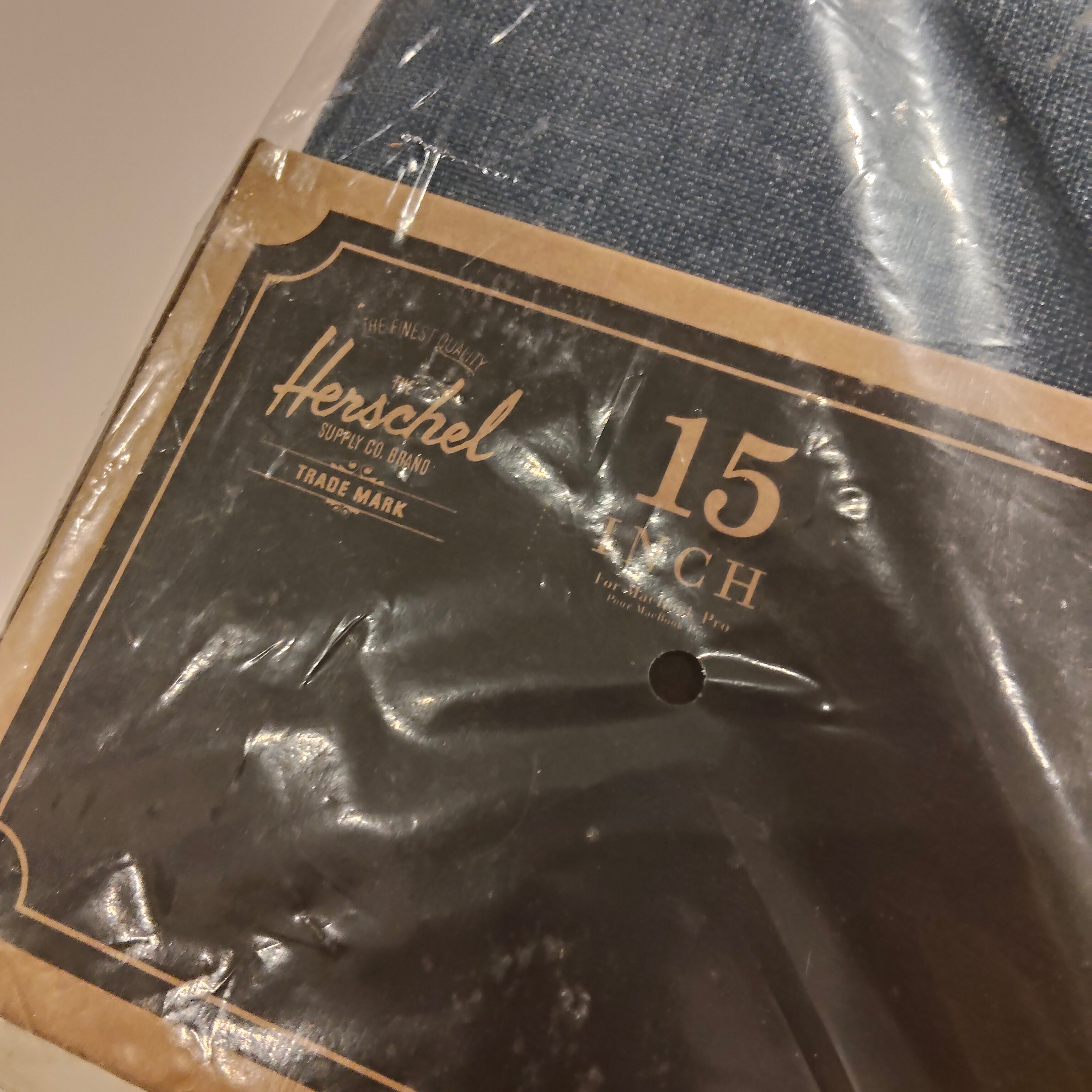 *NEW HERSCHEL laptop/tablet bag BNWT