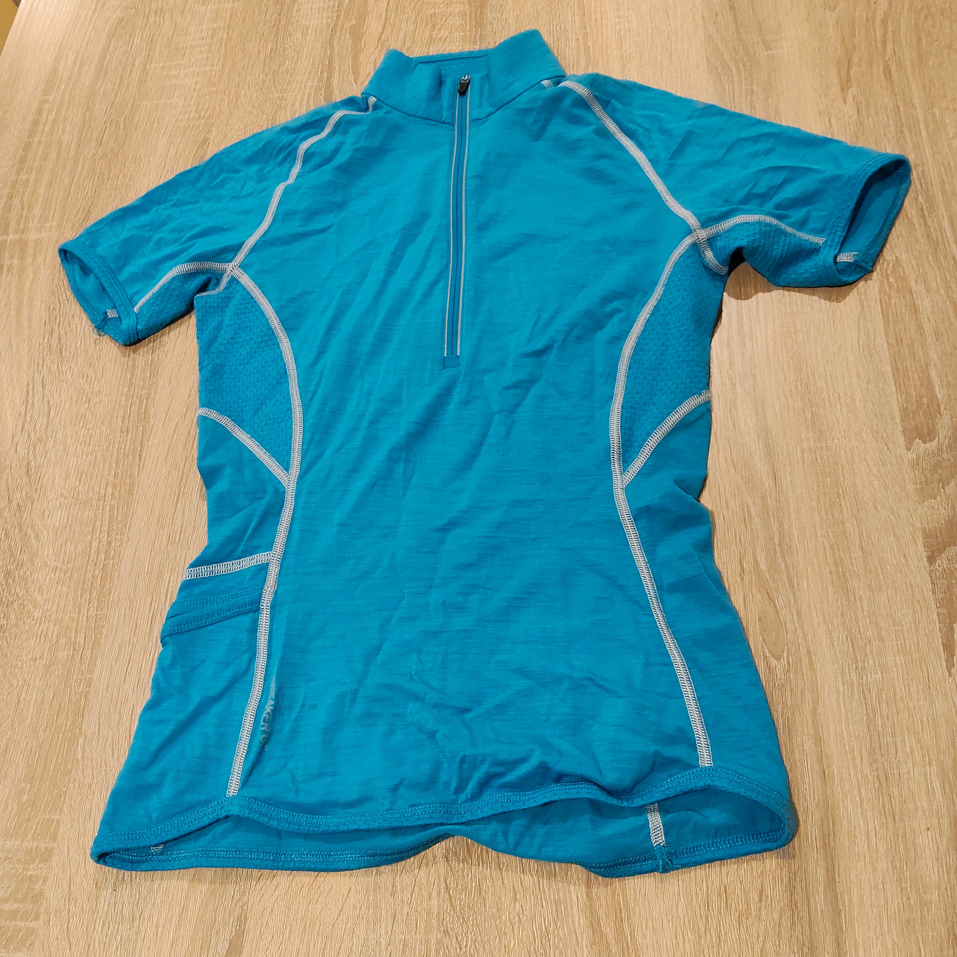 ICEBREAKER Merino top size XS Women short sleeve