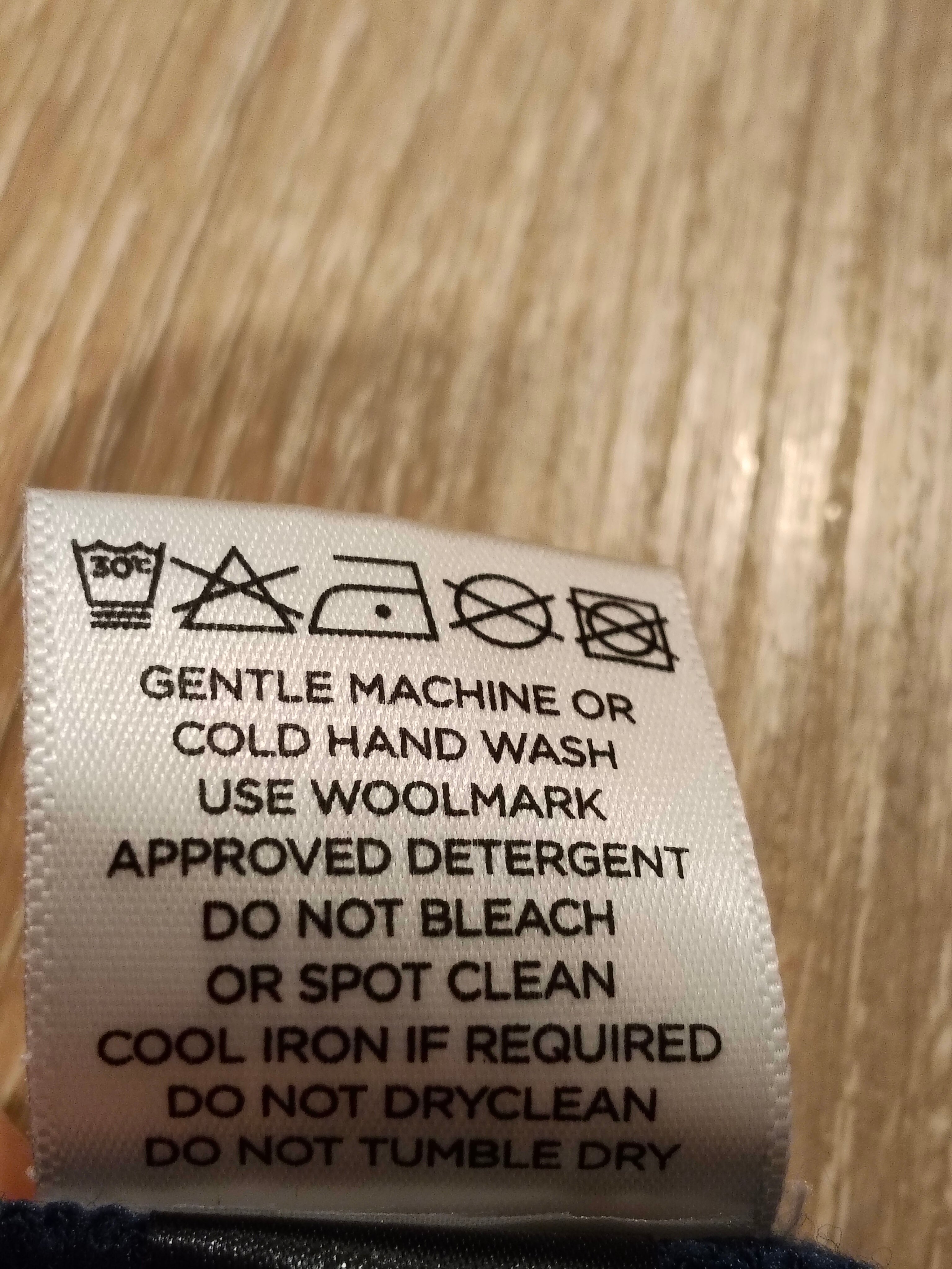 MACPAC 100% Merino top size 10yrs unisex kids navy