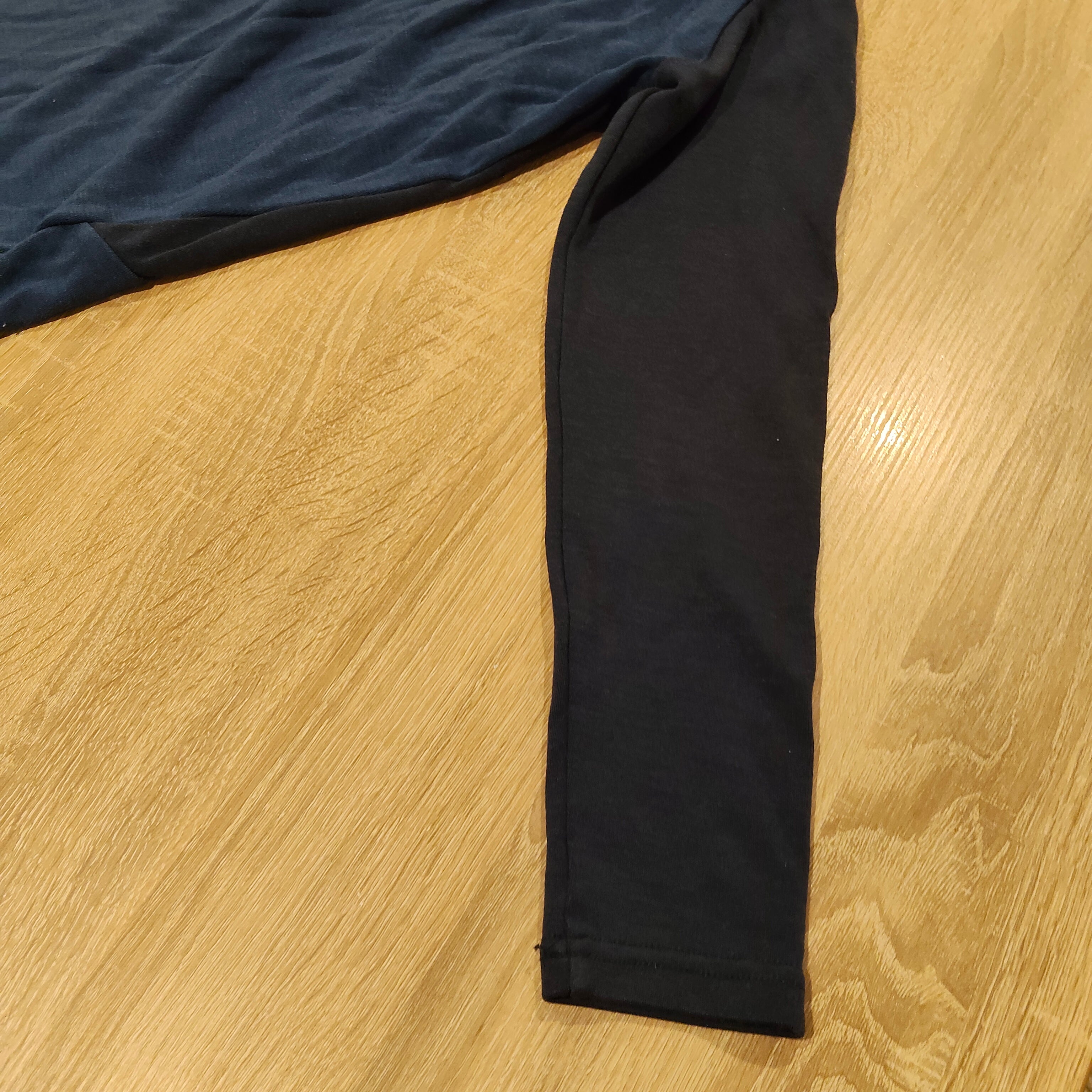 MACPAC 100% Merino jumper size 10yrs unisex kids