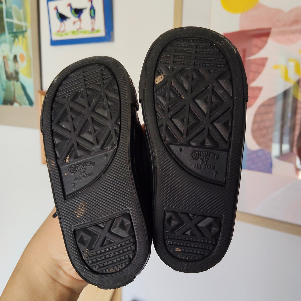 CONVERSE shoes size 7 - 14cm (2-2.5 yrs) black